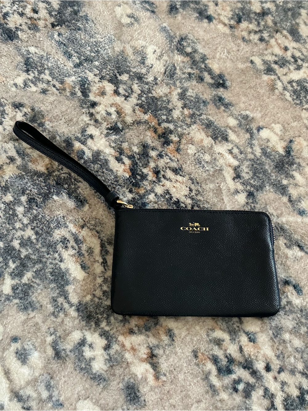 Coach Corner Zip Wristlet in Midnight (Navy)